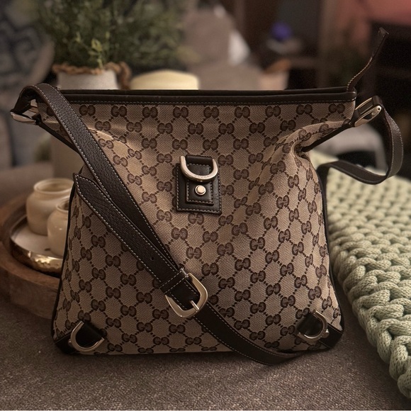 Gucci Brown and Black Crossbody Bag with Adjustable Strap - Picture 1 of 12
